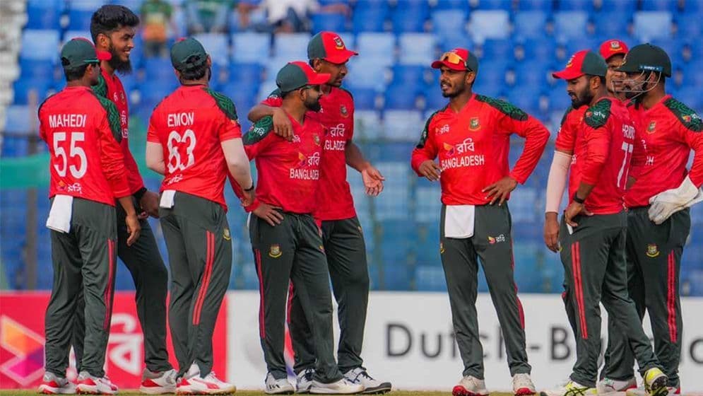 যশোরের ঝিকরগাছা এলাকায় অবস্থিত আকিজ